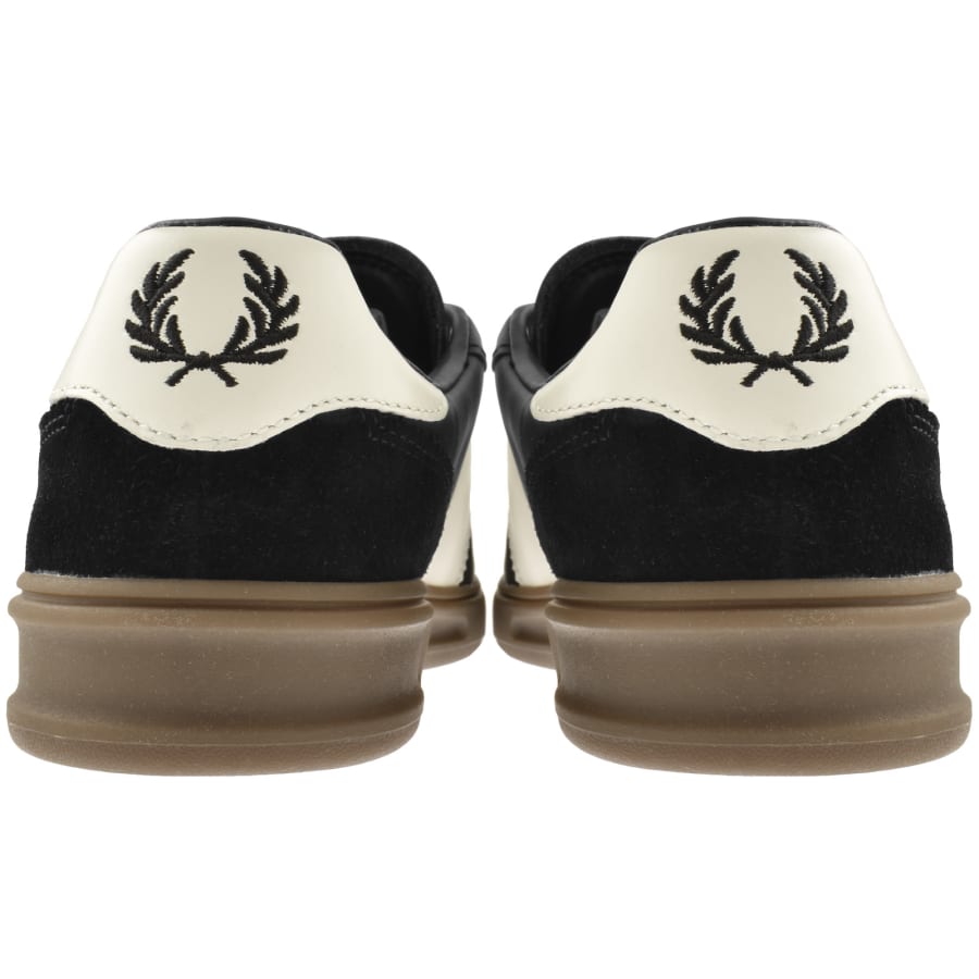 M3600 - White / Black / Black | The Fred Perry Shirt | Men's
